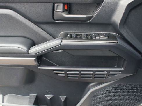 Used 2025 Toyota 4Runner SR5 image 26