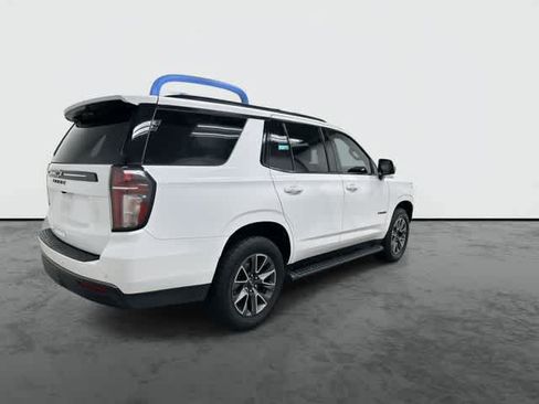 Used 2022 Chevrolet Tahoe Z71 w/ Luxury Package AWD/4WD image 4