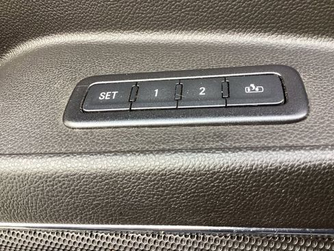 Used 2017 Chevrolet Suburban LT image 27