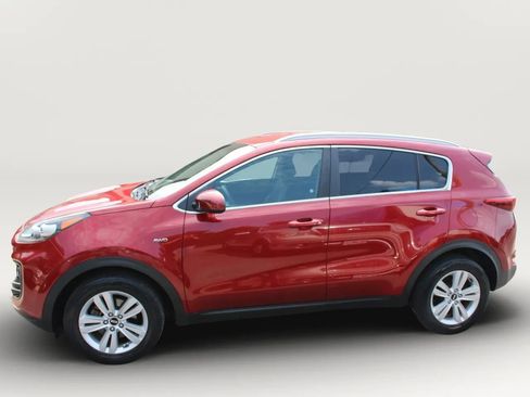 Used 2017 Kia Sportage LX w/ LX Popular Package AWD/4WD image 4
