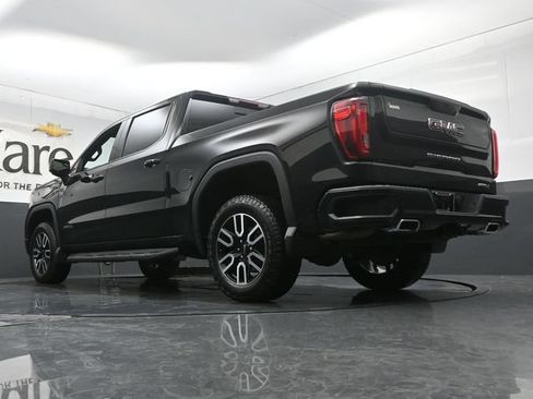 Used 2021 GMC Sierra 1500 AT4 w/ AT4 Value Package AWD/4WD image 5