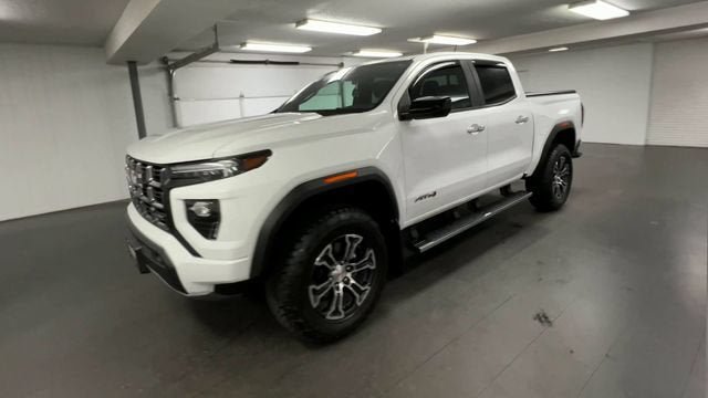 Certified 2023 GMC Canyon AT4 w/ AT4 Premium Package AWD/4WD image 4