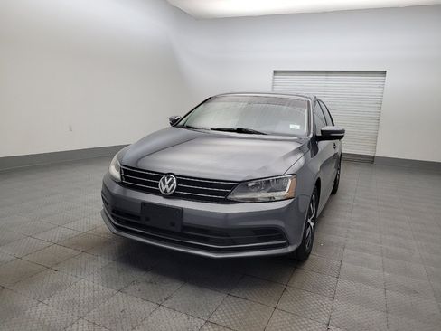 Used 2017 Volkswagen Jetta SE image 15