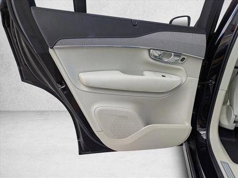 Used 2025 Volvo XC90 T8 Ultra w/ Protection Package Premier image 14
