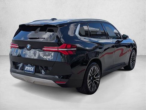 Certified 2025 BMW X3 xDrive30i w/ Premium Package image 5