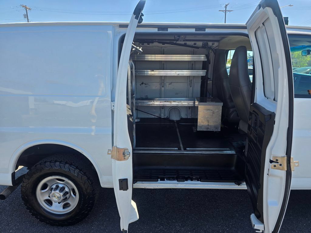 Used 2023 Chevrolet Express 2500 w/ Driver Convenience Package RWD image 16