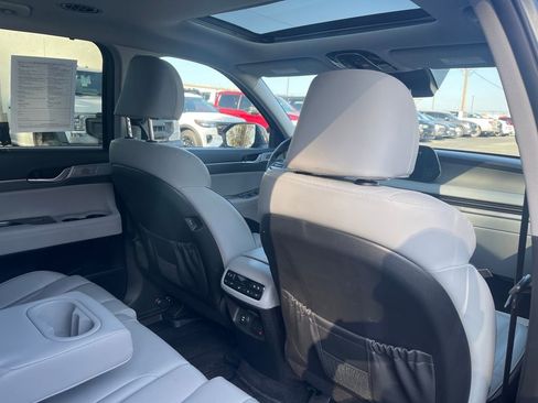 Used 2024 Hyundai Palisade SEL image 28