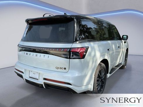 New 2026 INFINITI QX80 Autograph AWD/4WD image 3