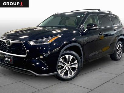 Certified 2021 Toyota Highlander XLE