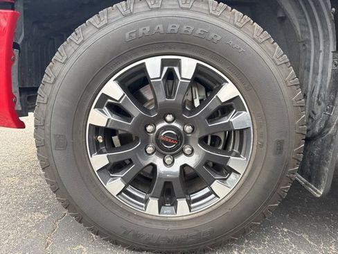 Used 2021 Nissan Titan PRO-4X w/ Pro-4x Convenience Package image 7