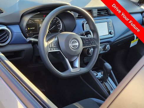 Used 2025 Nissan Versa SV w/ Trunk Package FWD image 5