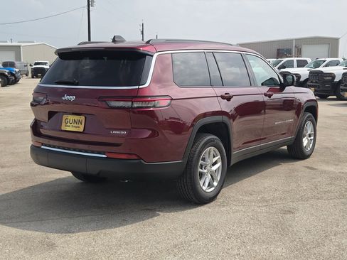 New 2026 Jeep Grand Cherokee L 2WD image 3