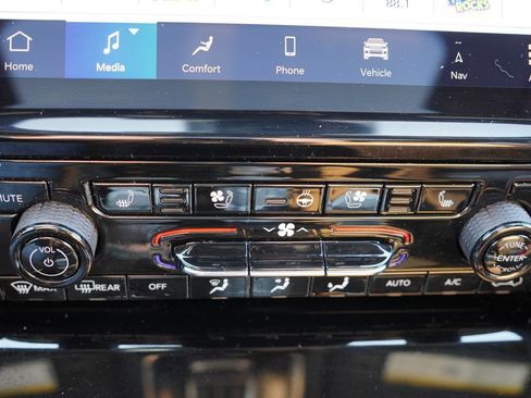 Certified 2024 Jeep Grand Cherokee L Summit w/ High Altitude Package image 33