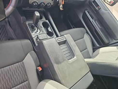 Used 2017 Toyota Tundra SR5 w/ SR5 Upgrade Package RWD image 22
