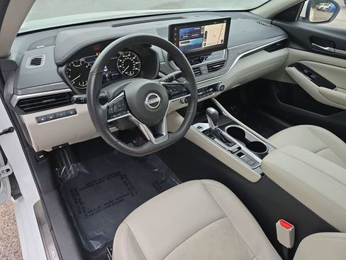 Used 2025 Nissan Altima 2.5 SL FWD image 20