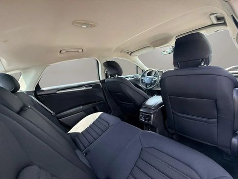 Used 2013 Ford Fusion SE FWD image 13