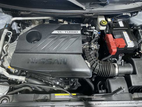 Used 2023 Nissan Rogue SV FWD image 9