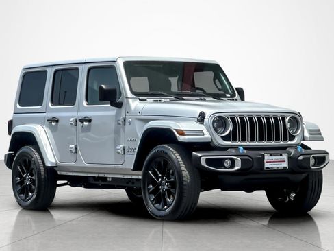Used 2024 Jeep Wrangler Unlimited Sahara w/ Safety Group AWD/4WD image 7