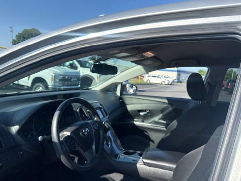 Used 2014 Toyota Venza LE AWD/4WD image 7