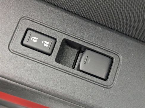 Used 2024 Nissan Frontier PRO-4X AWD/4WD image 35