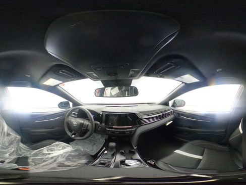 Certified 2026 Toyota Camry Hybrid FWD image 33