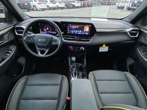Certified 2025 Chevrolet TrailBlazer ACTIV w/ Driver Confidence Package image 25