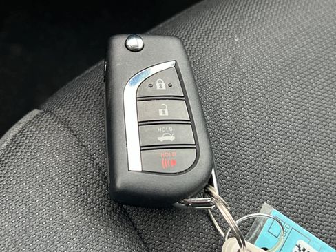 Used 2023 Toyota Corolla LE image 25