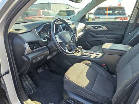 Certified 2019 Chevrolet Traverse LT FWD image 11