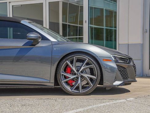 Used 2021 Audi R8 V10 w/ Premium Package image 10