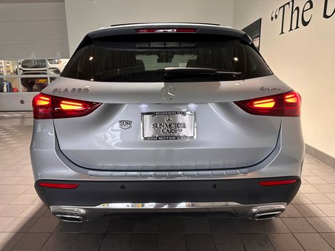 Used 2025 Mercedes-Benz GLA 250 Exclusive 4MATIC image 5