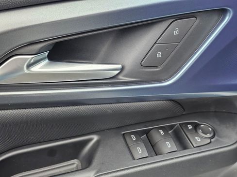 New 2026 Chevrolet Equinox EV LT FWD image 21