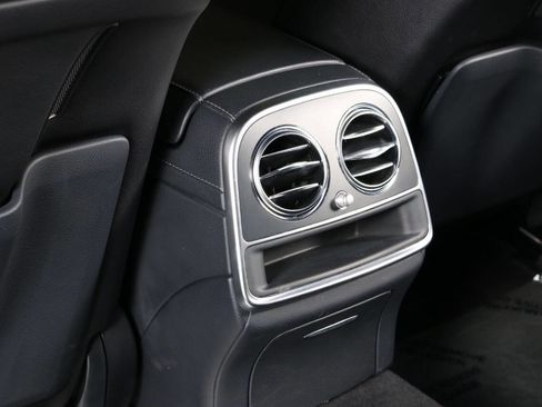 Used 2016 Mercedes-Benz S 550 4MATIC Sedan w/ Premium Package image 43