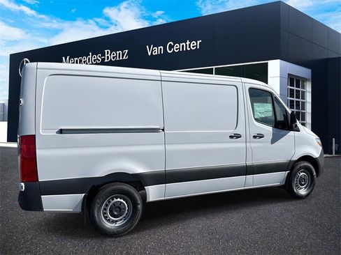 New 2025 Mercedes-Benz Sprinter 2500 image 3