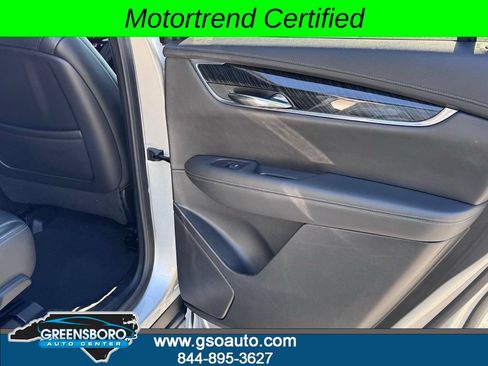 Used 2020 Cadillac XT6 Premium Luxury FWD image 30