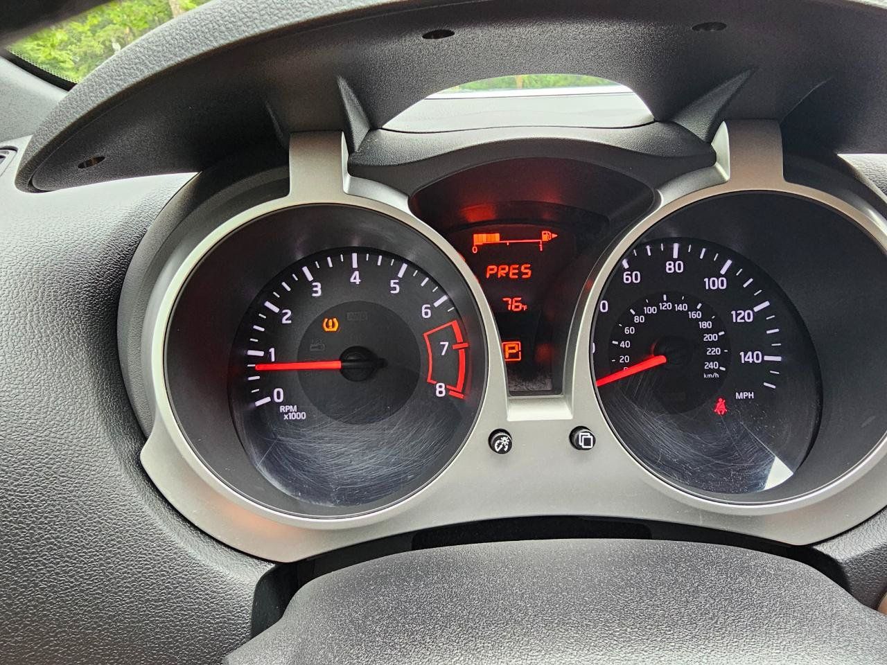 Used 2017 Nissan Juke SL FWD image 36