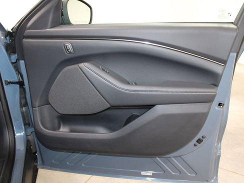 Used 2024 Ford Mustang Mach-E Select w/ Comfort Package Lite image 31