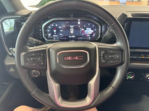 Used 2023 GMC Sierra 1500 Elevation AWD/4WD image 21