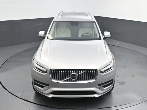 Certified 2024 Volvo XC90 B6 Plus AWD/4WD image 30