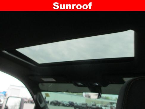 Used 2022 GMC Sierra 2500 AT4 w/ AT4 Premium Plus Package image 16