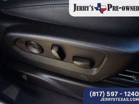 Used 2021 Chevrolet Tahoe Z71 image 24