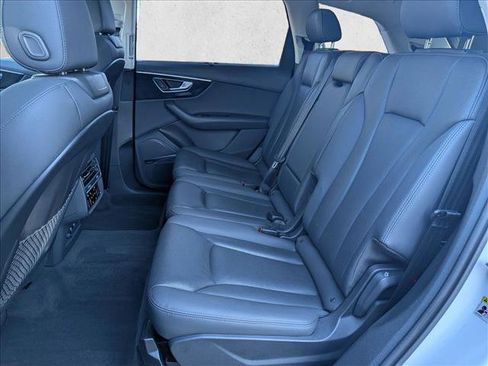 Used 2020 Audi Q7 3.0T Prestige w/ Prestige Package image 19