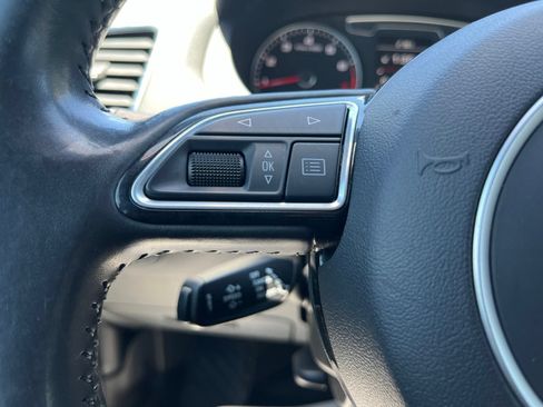 Used 2018 Audi Q3 2.0T Premium Plus w/ Premium Plus Package FWD image 22