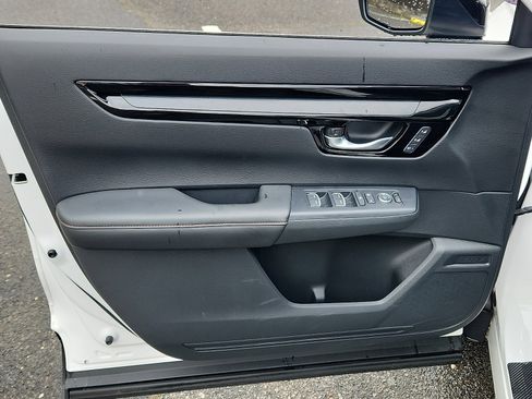 Used 2023 Honda CR-V Sport Touring image 12
