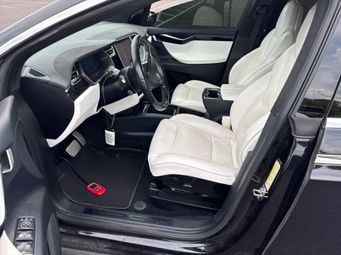 Used 2016 Tesla Model X Performance AWD/4WD image 4