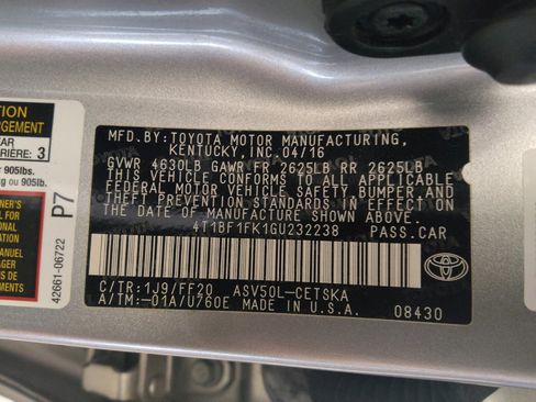 Used 2016 Toyota Camry SE FWD image 33