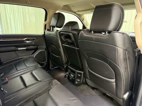 Used 2019 RAM 1500 Laramie AWD/4WD image 24