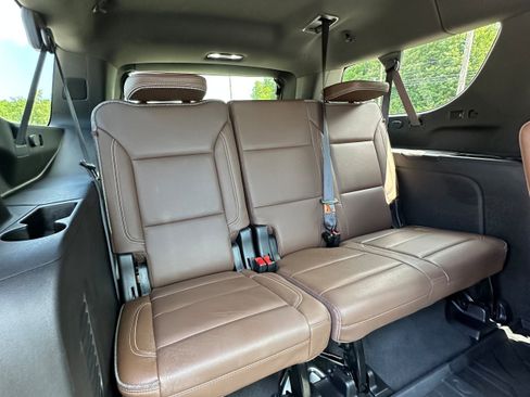 Used 2024 Chevrolet Suburban High Country w/ Max Trailering Package AWD/4WD image 29