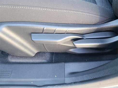 New 2026 Chevrolet Equinox LT image 25