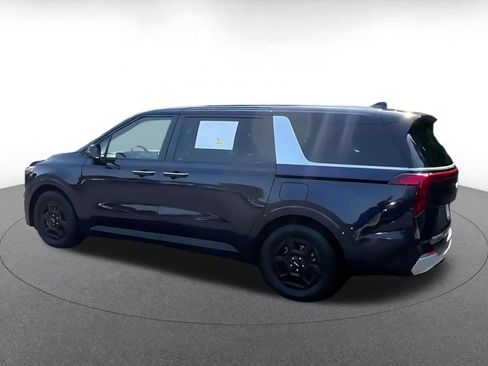 Used 2026 Kia Carnival FWD image 15