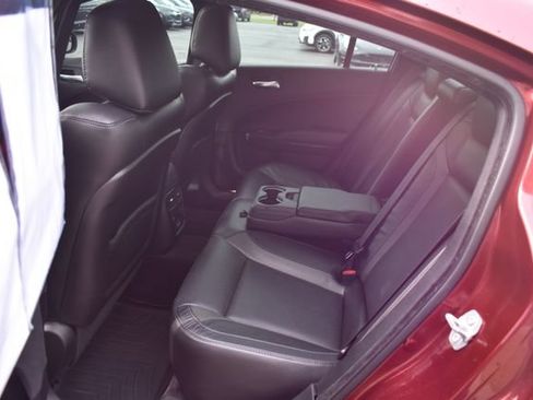 Used 2017 Dodge Charger SXT w/ AWD Plus Group image 38